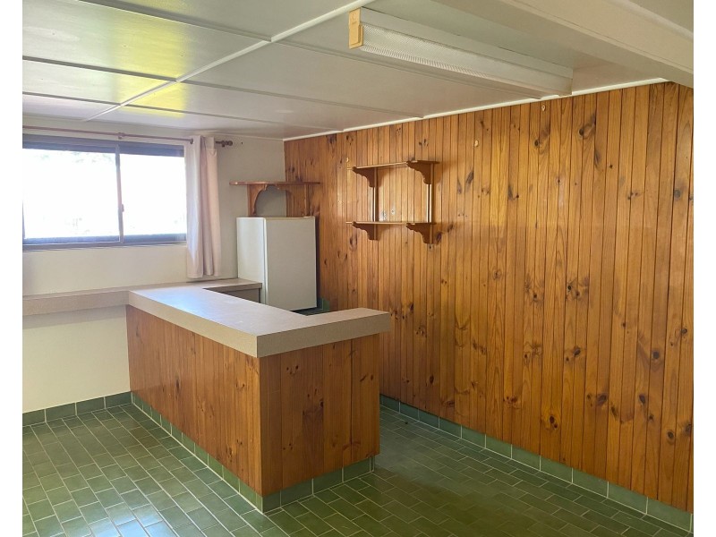 27 Owen Jenkins Drive, Sarina Beach QLD 4737