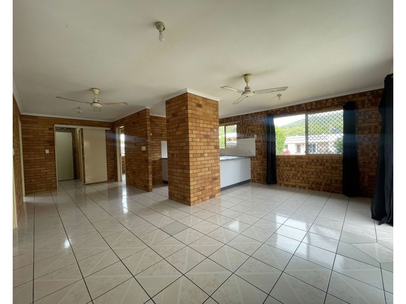1/41 Zelma Street, Grasstree Beach QLD 4740