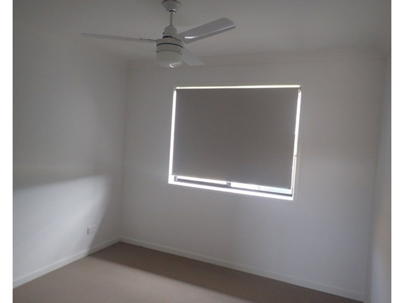 1/57 Primavera Boulevard, Beaconsfield QLD 4740