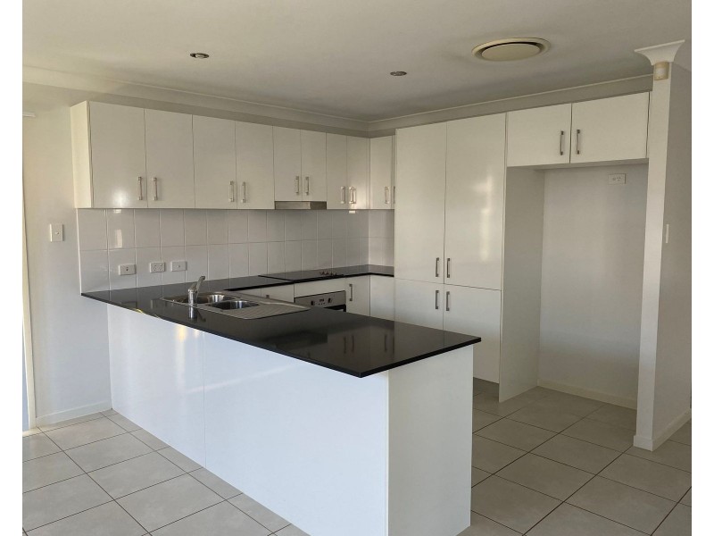 12 Tamron Drive, Mount Pleasant QLD 4740