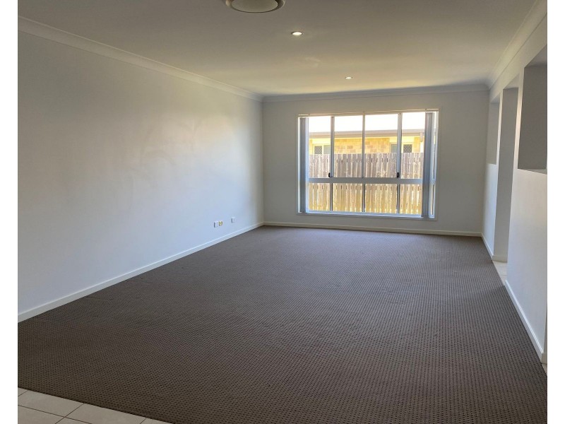 12 Tamron Drive, Mount Pleasant QLD 4740