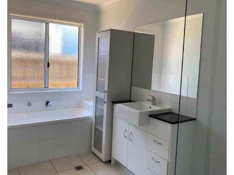 12 Tamron Drive, Mount Pleasant QLD 4740