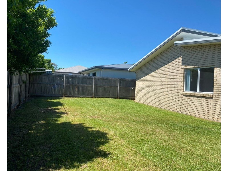 12 Tamron Drive, Mount Pleasant QLD 4740