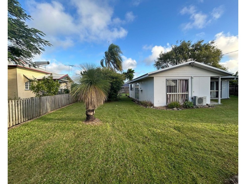 9 Holmes Drive, Beaconsfield QLD 4740