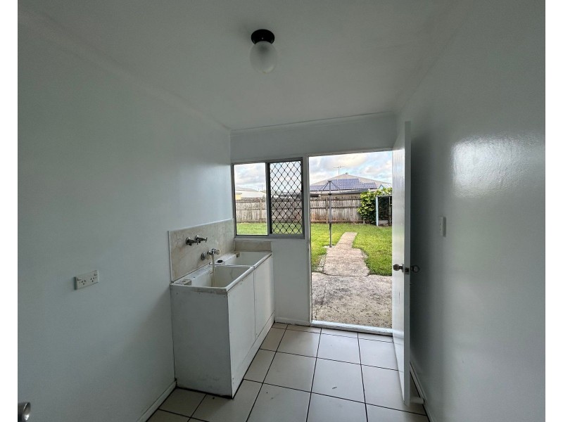 9 Holmes Drive, Beaconsfield QLD 4740