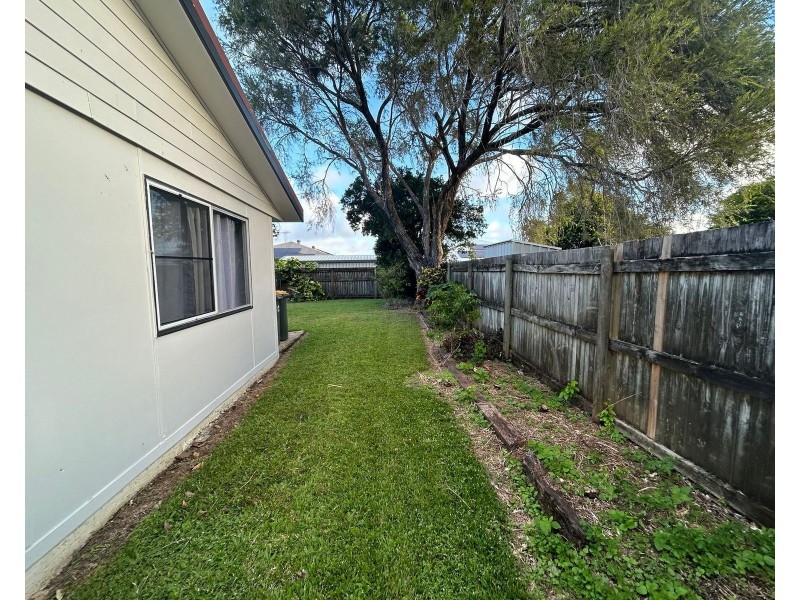 9 Holmes Drive, Beaconsfield QLD 4740
