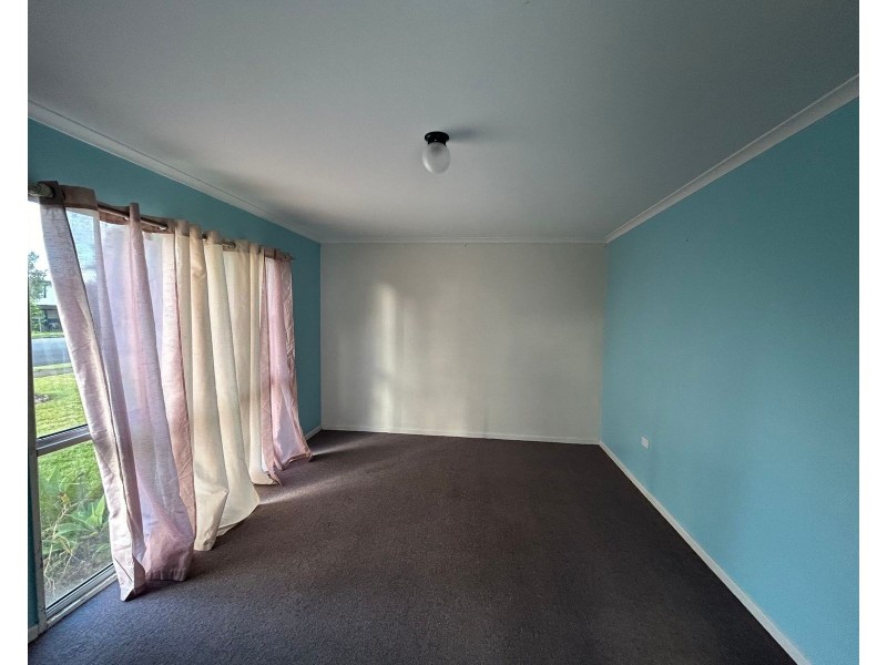9 Holmes Drive, Beaconsfield QLD 4740