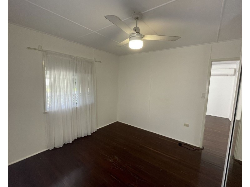 11 Teal Street, Slade Point QLD 4740