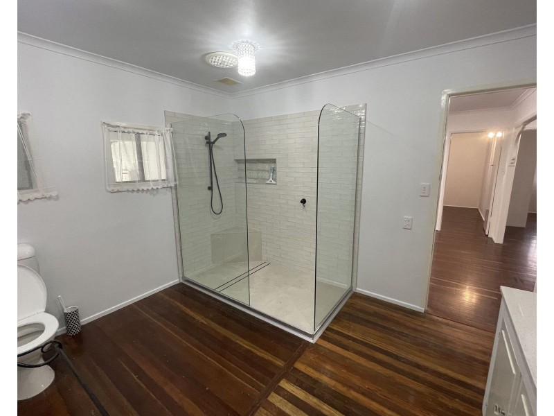 11 Teal Street, Slade Point QLD 4740