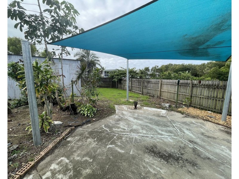 11 Teal Street, Slade Point QLD 4740