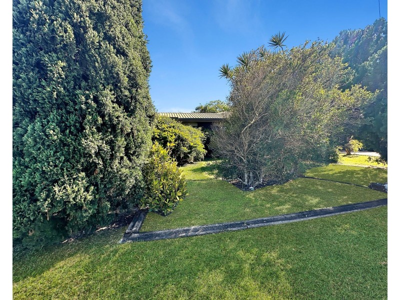 91 Sarina Beach Road, Sarina QLD 4737