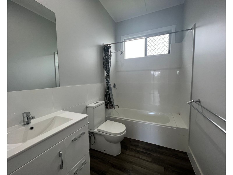 33 high street, North Mackay QLD 4740