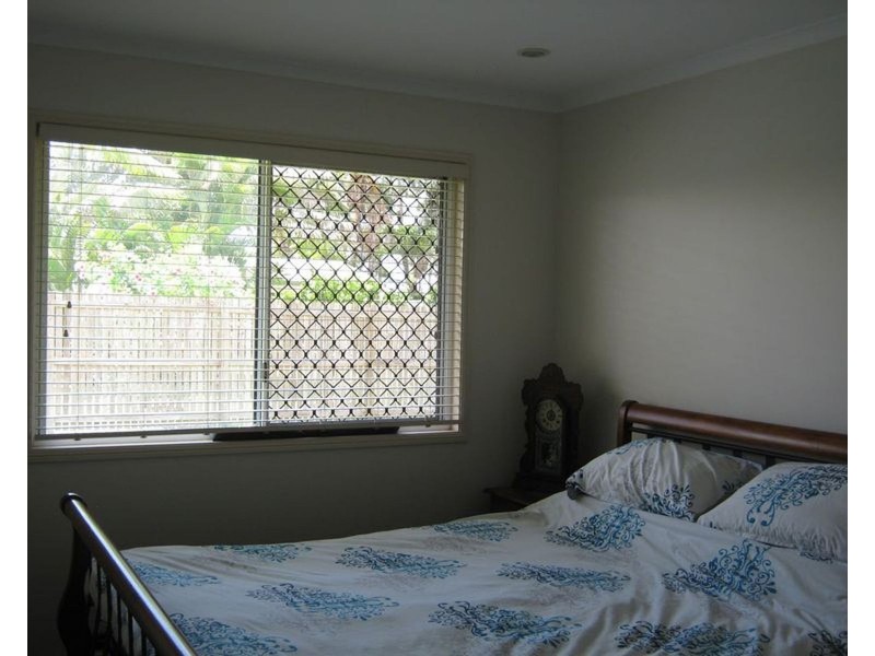 35 Frank Cowley Drive, Glenella QLD 4740