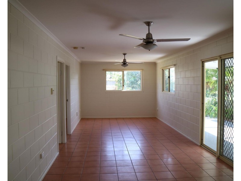 21 Gladstone Street, Eimeo QLD 4740