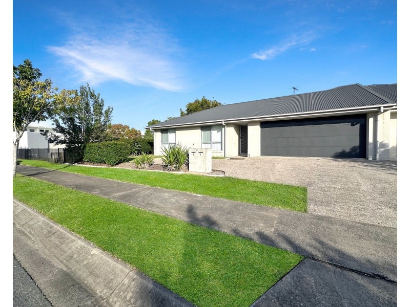 2/2 Michigan Way, Andergrove QLD 4740