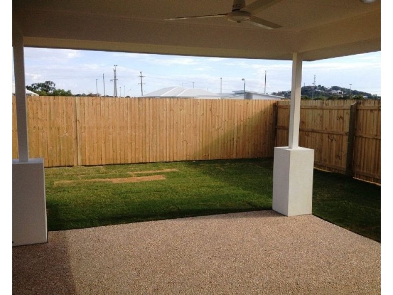 5 Roseville Street, Andergrove QLD 4740