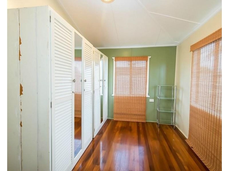 49 Beach Road, Sarina QLD 4737