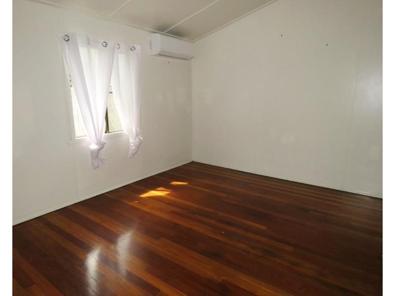 49 Beach Road, Sarina QLD 4737