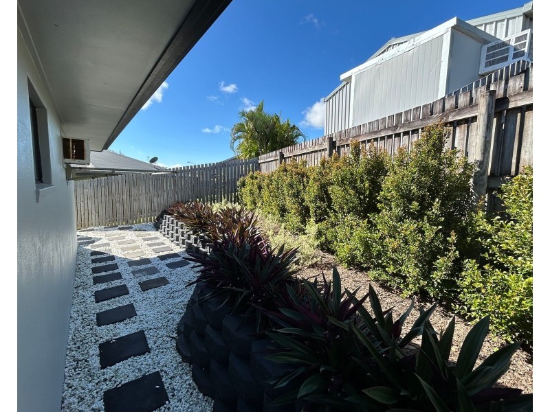 5 Townsend Street, Bucasia QLD 4750
