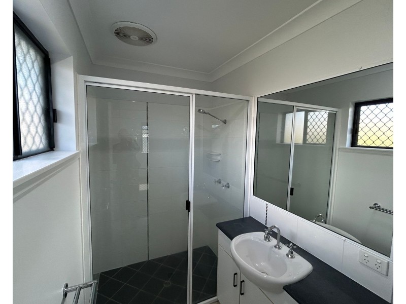 5 Townsend Street, Bucasia QLD 4750
