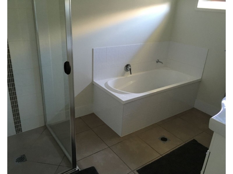 42 Dickens Avenue, Ooralea QLD 4740