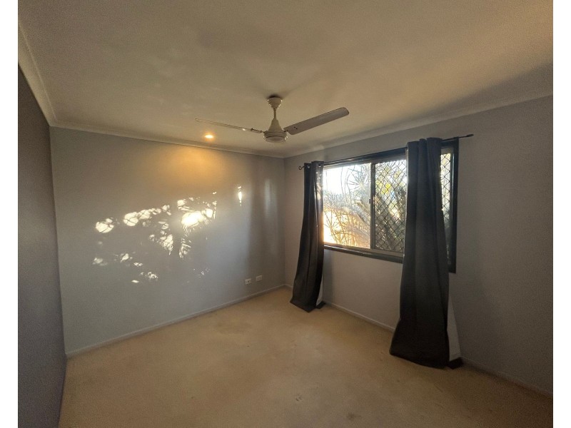 9 Davey Street, Glenella QLD 4740