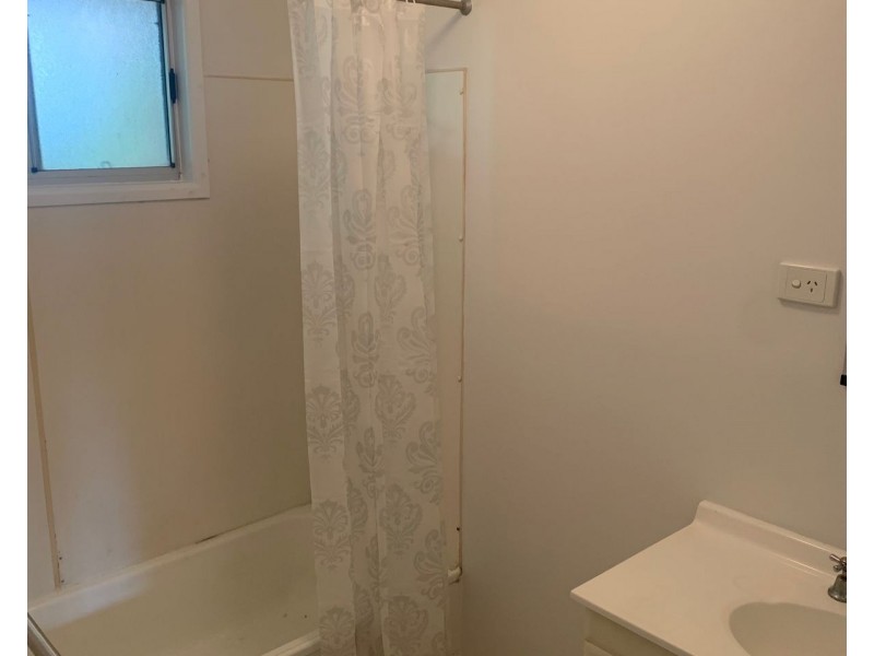 2/13 Osprey Close, Slade Point QLD 4740