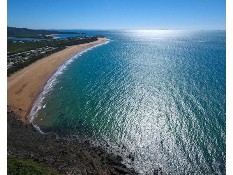 14-16 & 18 Owen Jenkins Drive, Sarina Beach QLD 4737