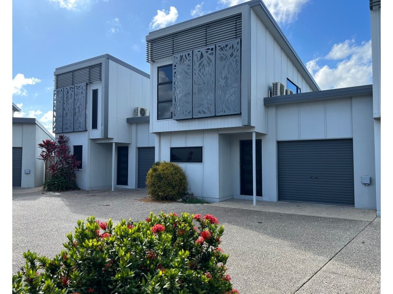 7/2 Makybe Diva Drive, Ooralea QLD 4740