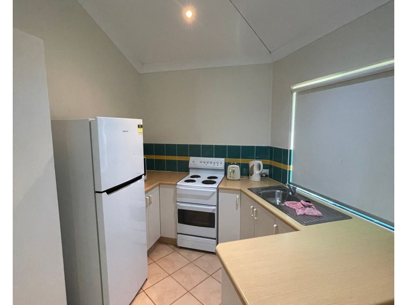 4/73 Illawong Drive, East Mackay QLD 4740