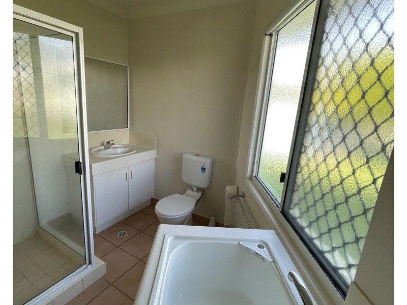 4/73 Illawong Drive, East Mackay QLD 4740