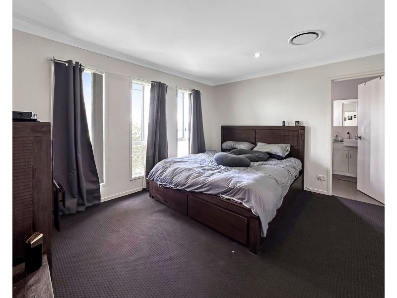 12 Dorothy Place, Mirani QLD 4754