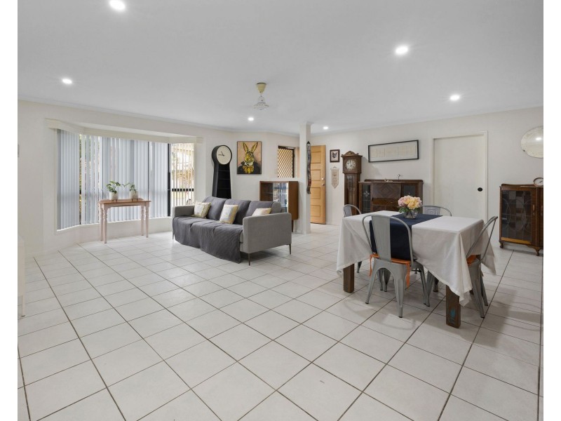 6-8 Lois Street, Mount Pleasant QLD 4740