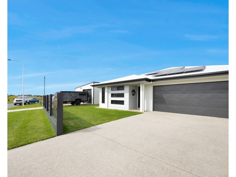 39 Jabiru Circuit, Rural View QLD 4740