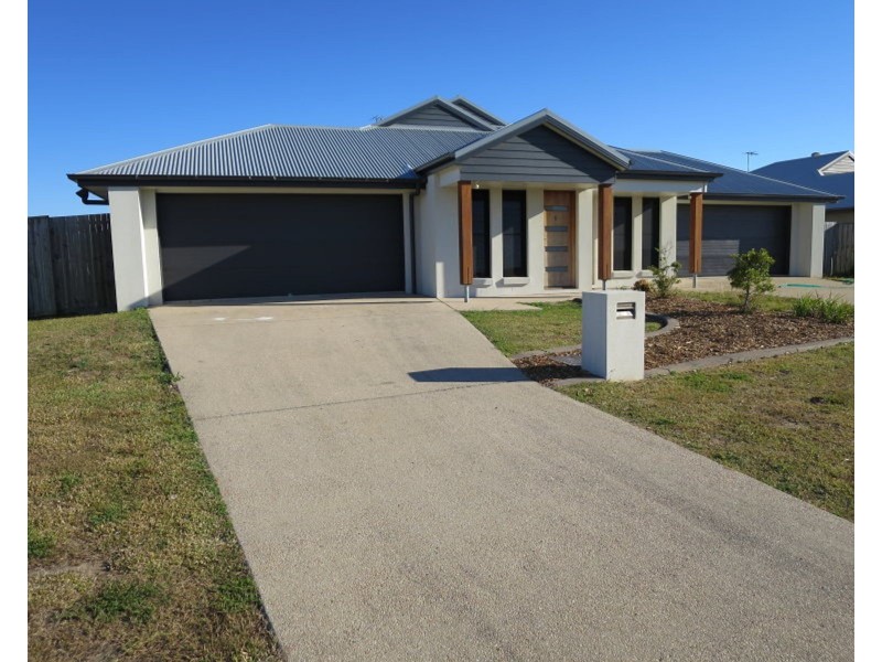 1/3 Trinity Parade, Blacks Beach QLD 4740