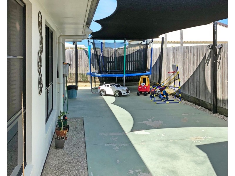 11 Aspen Street, Rural View QLD 4740