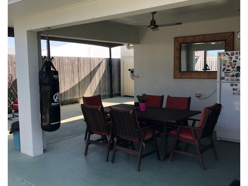 11 Aspen Street, Rural View QLD 4740