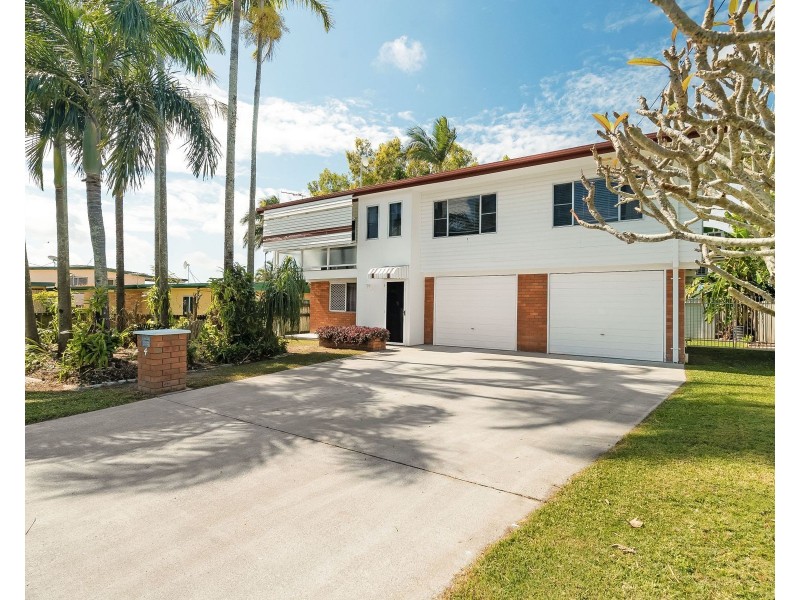 4 Leahy Street, Beaconsfield QLD 4740