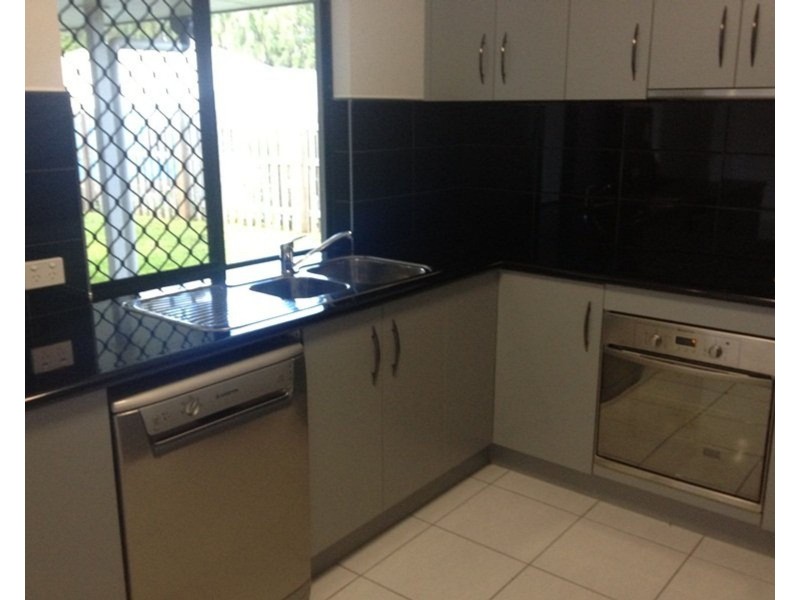 67 Whitehaven Drive, Blacks Beach QLD 4740