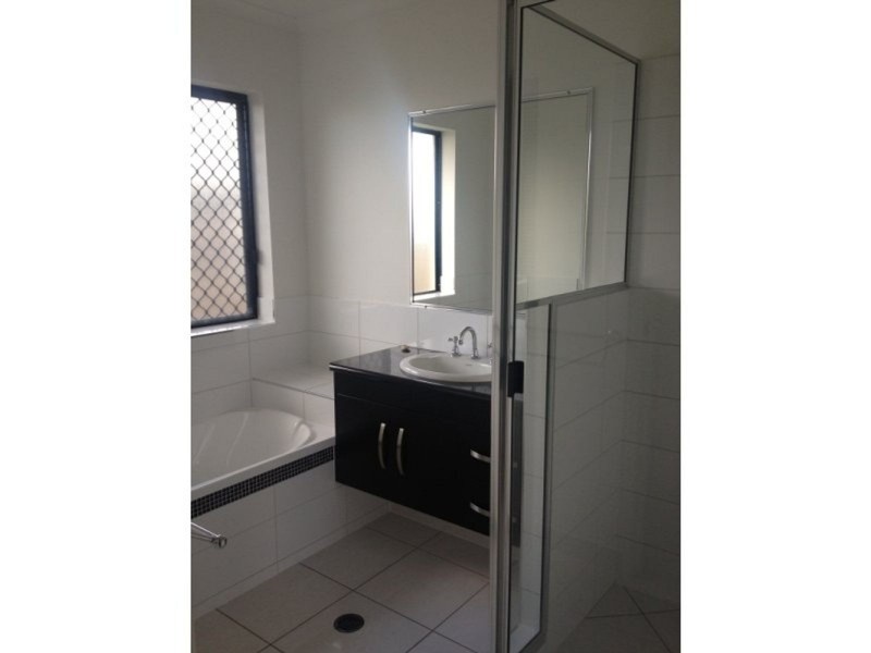 67 Whitehaven Drive, Blacks Beach QLD 4740