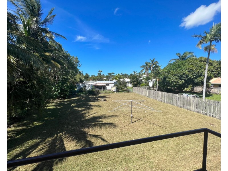 6 Denman Avenue, Shoal Point QLD 4750