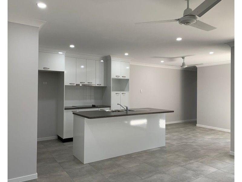 12B Reflection Street, Mount Pleasant QLD 4740