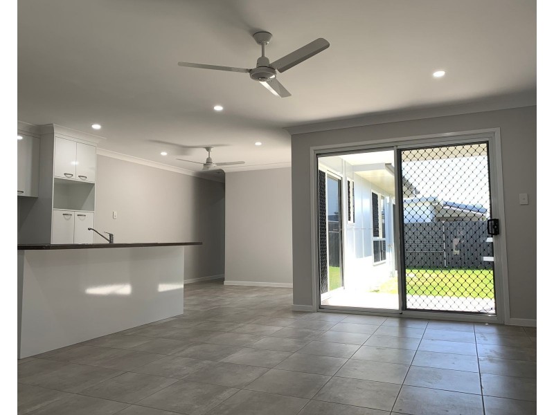 12B Reflection Street, Mount Pleasant QLD 4740
