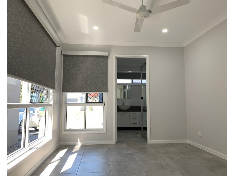 12B Reflection Street, Mount Pleasant QLD 4740