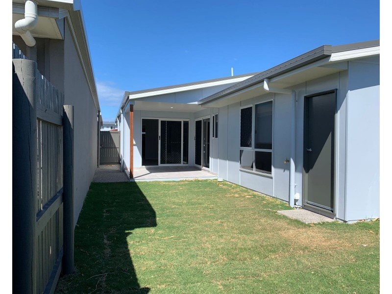 12B Reflection Street, Mount Pleasant QLD 4740