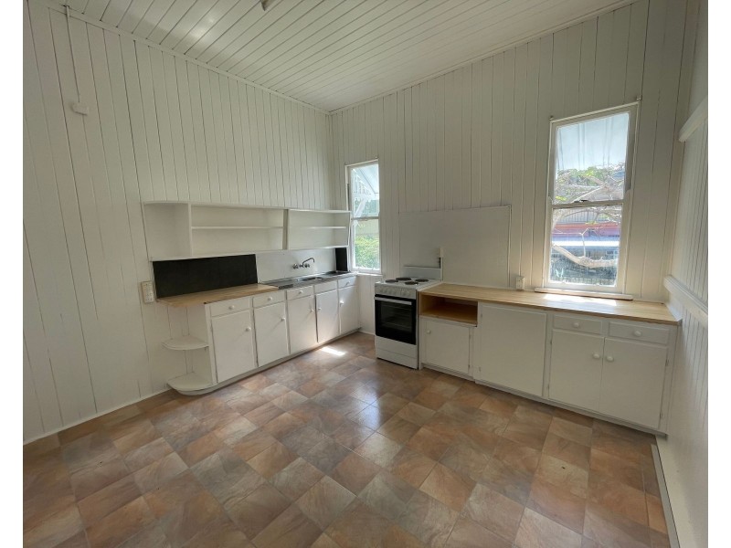 277 Shakespeare Street, Mackay QLD 4740