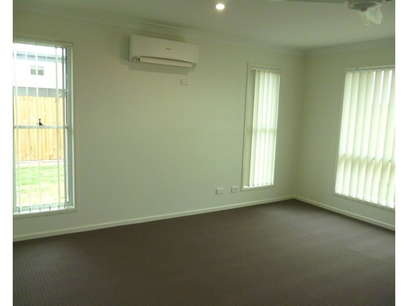 24 Raffia Street, Rural View QLD 4740