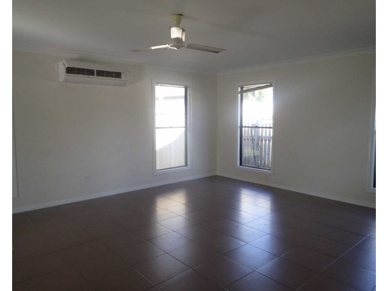 52 Victor Avenue, Glenella QLD 4740