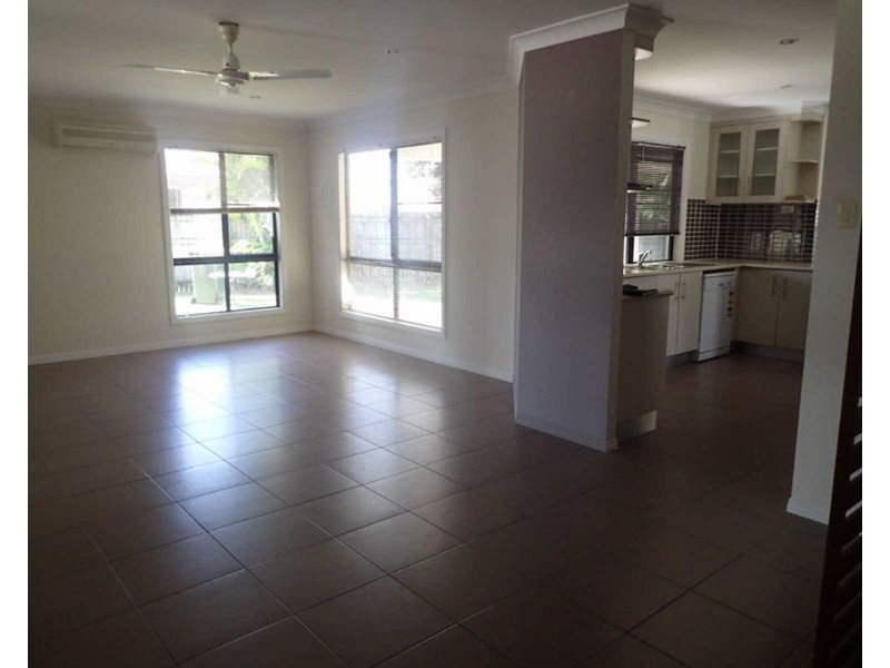 52 Victor Avenue, Glenella QLD 4740