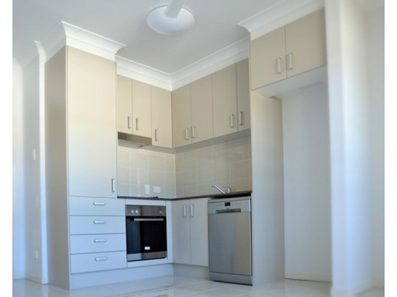 5 Miner Lane, Andergrove QLD 4740